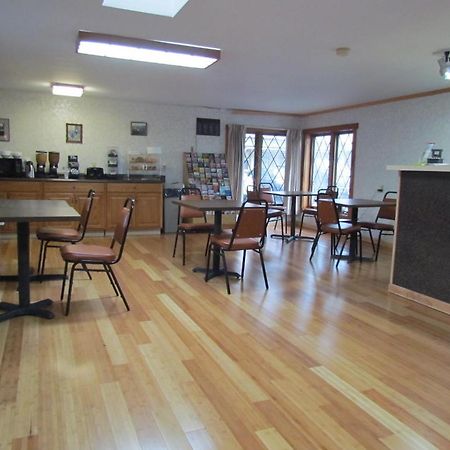 Cherry Lane Motor Inn Amish Country Ронкс Экстерьер фото