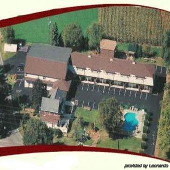 Cherry Lane Motor Inn Amish Country Ронкс Экстерьер фото